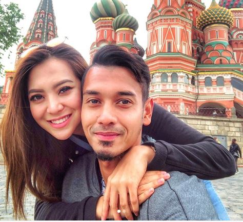 Mawaraf dikenali sebagai pasangan sweet.